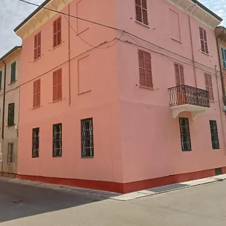 Fiore Apartman *